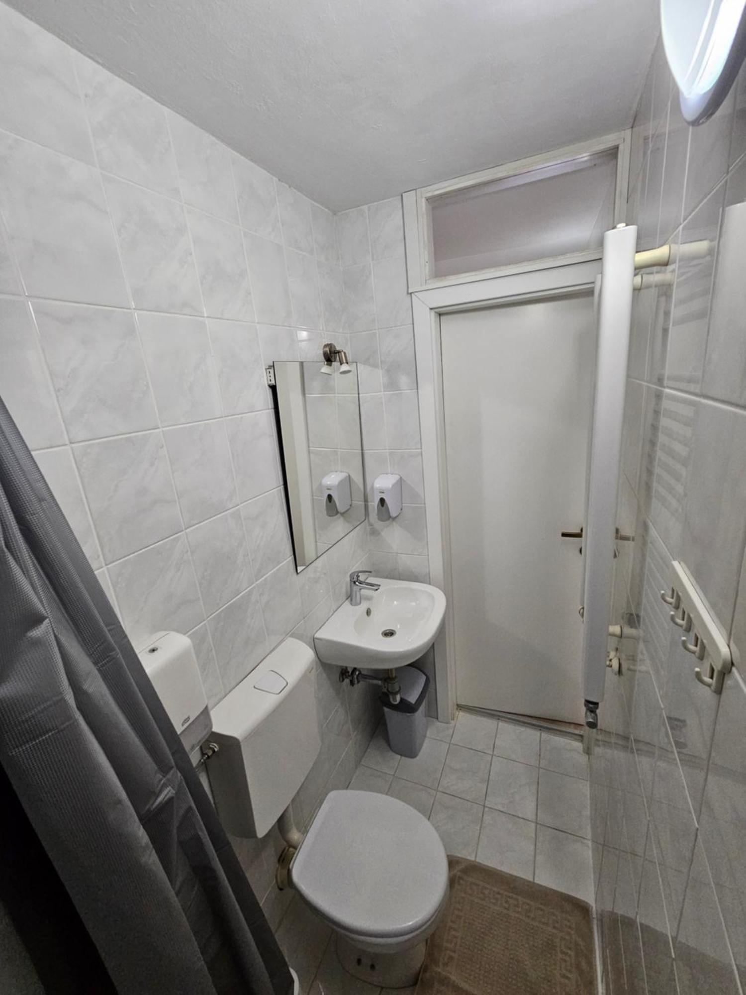Apartments Domacija Mlaker Podčetrtek Zimmer foto